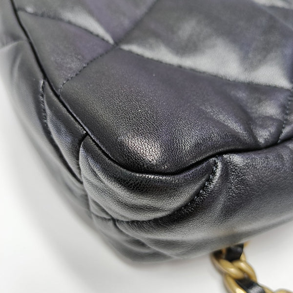 CHANEL 19 Small Quilted Lambskin Black