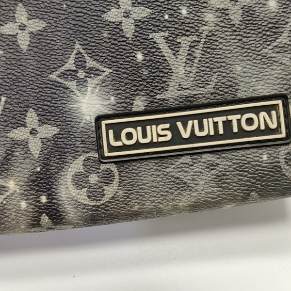 Pochette Voyag MM Monogram Coated Canvas Gray