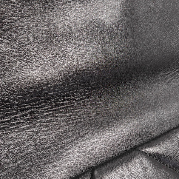 CHANEL 19 Maxi Quilted Lambskin Black