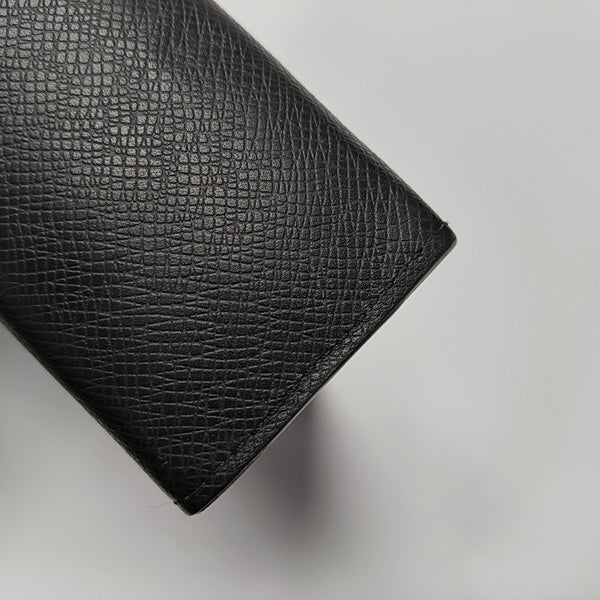 Pochette Voyag MM Calfskin Black