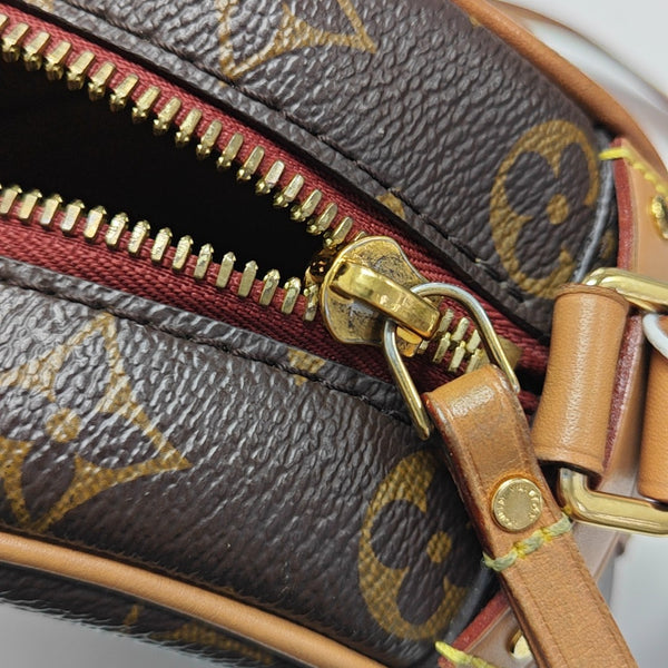 BOITE CHAPEAU PM Monogram Coated Canvas Brown
