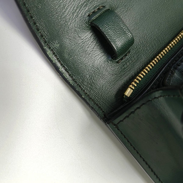CLASSIC BOX Piel de ternera mediana Verde