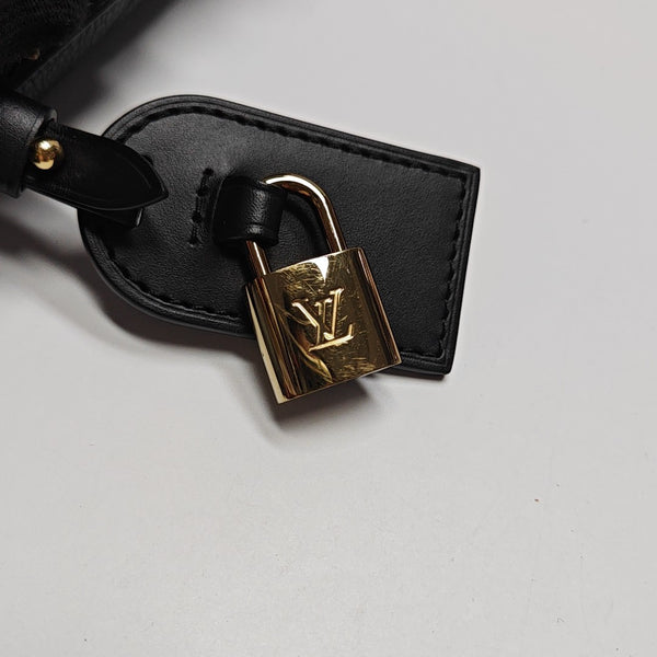 ALL IN Calfskin Black