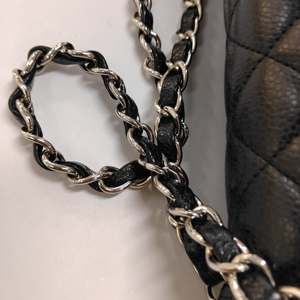 CLASSIC FLAP Medium Quilted Grained Calfskin Black