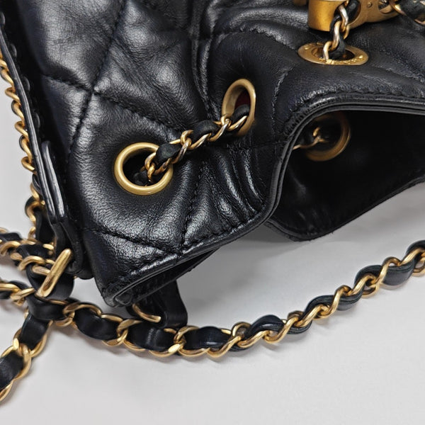 DRAWSTRING Large Quilted Lambskin Black
