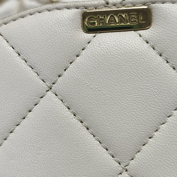 Round Vanity Quilted Lambskin White