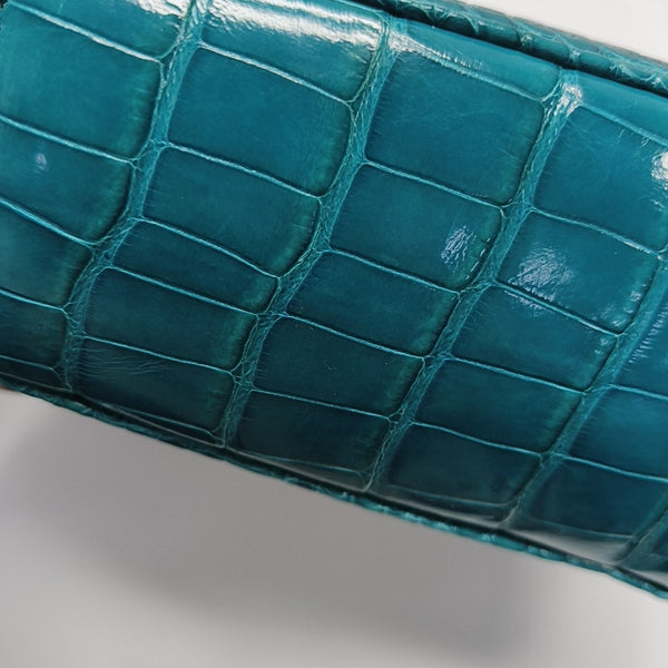 Crocodile Blue