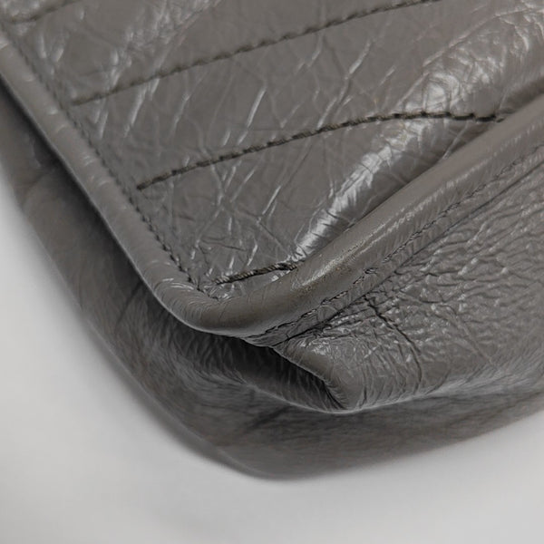 NIKI Medium Chevron Calfskin Gray