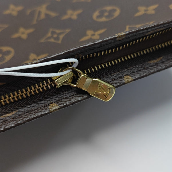 TOILET POCKET 26 Monogram Coated Canvas Brown