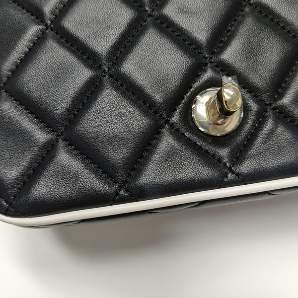 Quilted Lambskin Crossbody Bag Mini Black