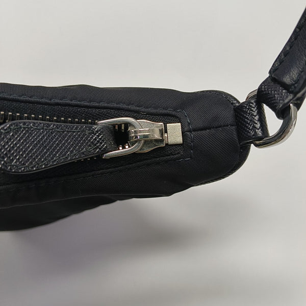 Re-Edition2005 Nylon Black