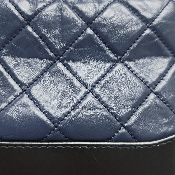 GABRIELLE Small Quilted Calfskin Blue