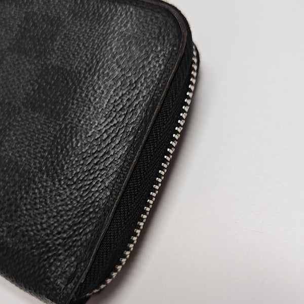 ZIPPY Damier Graphite Coated Canvas Gray Wallet