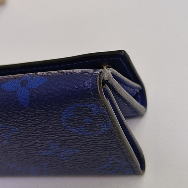DISCOVERY Monogram Calfskin Blue Wallet