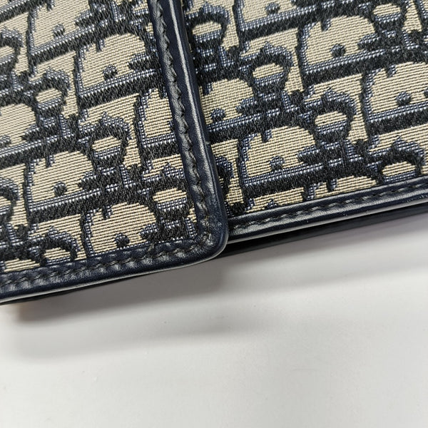 30 Montaigne Oblique Canvas Blue