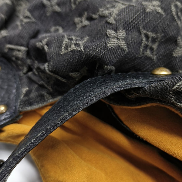 SOLAR Monogram Canvas Black