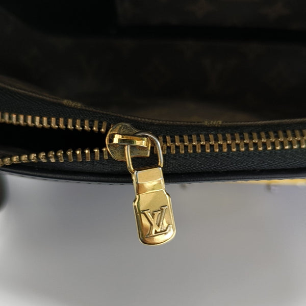 SWING Monogram Calfskin Black