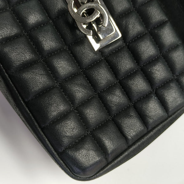 Quilted Calfskin Shoulder Bag Black