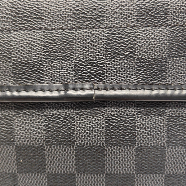 TOILETRY Damier Graphite Coated Canvas Gray