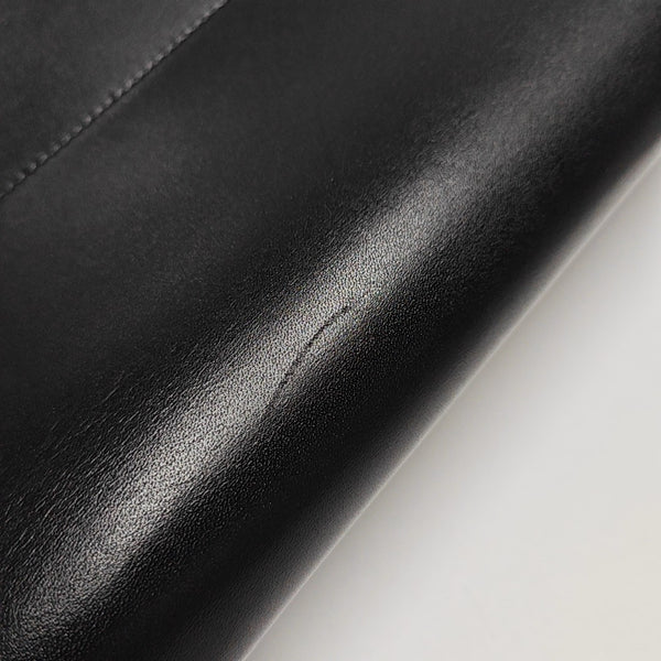 MANHATTAN Medium Calfskin Black