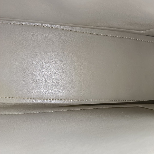 Crush Medium Quilted Calfskin Beige