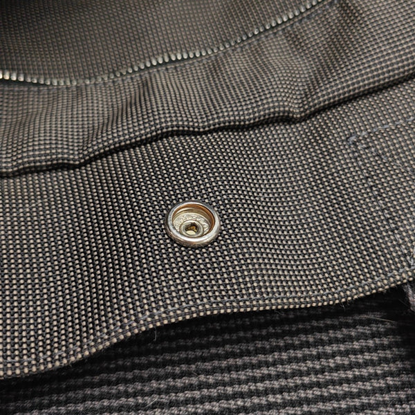 Her Line 31 Canvas Gray