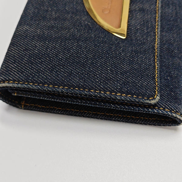 Canvas Blue