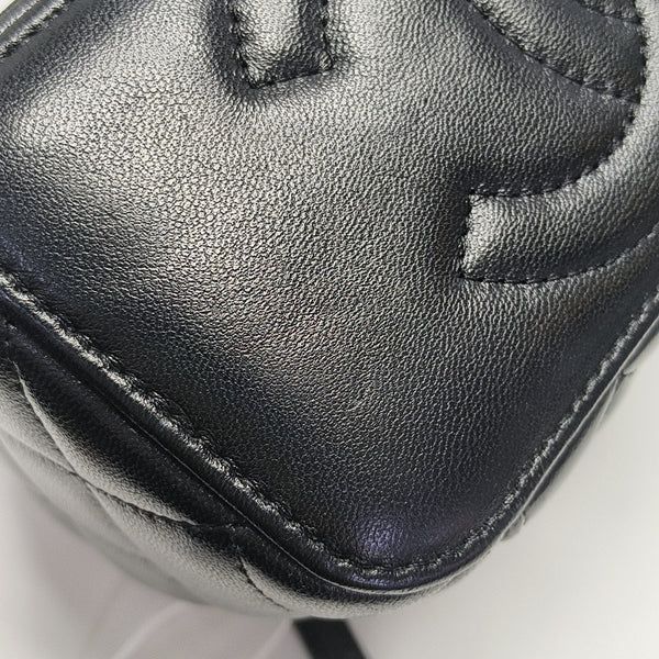 VANITY CASE Small Quilted Lambskin Black