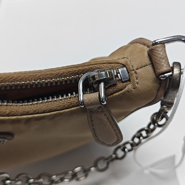 Re-Edition Nylon Beige