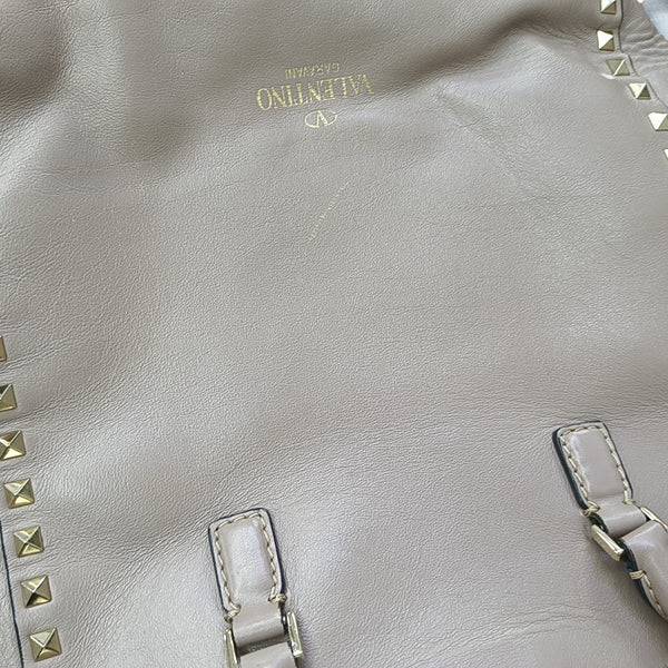 Rockstud Calfskin Gray