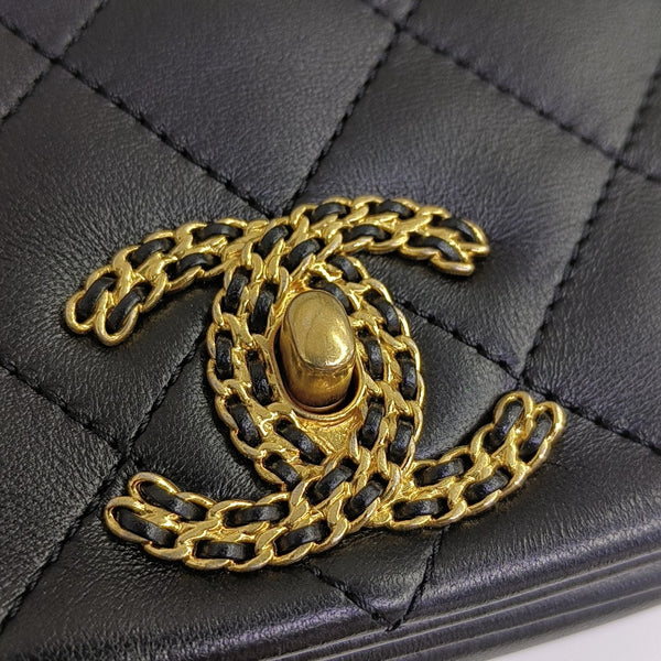 Quilted Lambskin Shoulder Bag Black