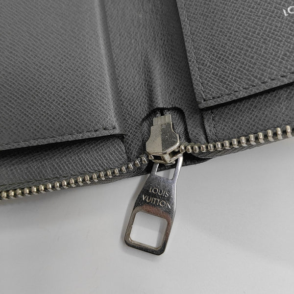ZIPPY Calfskin Gray Wallet
