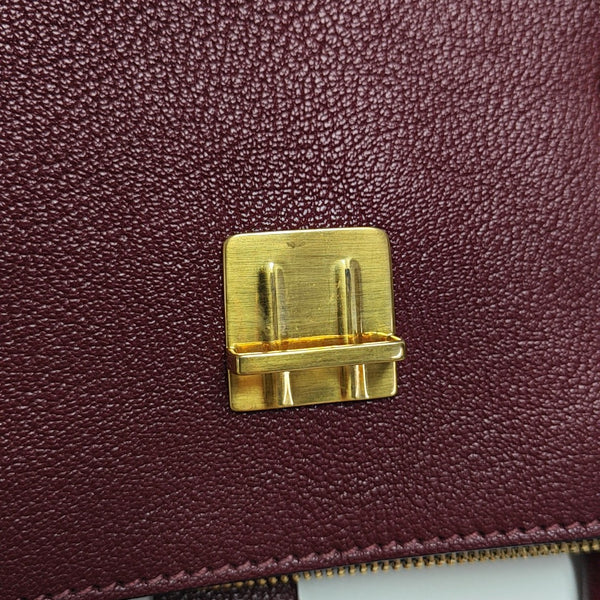 Calfskin Shoulder Bag Red