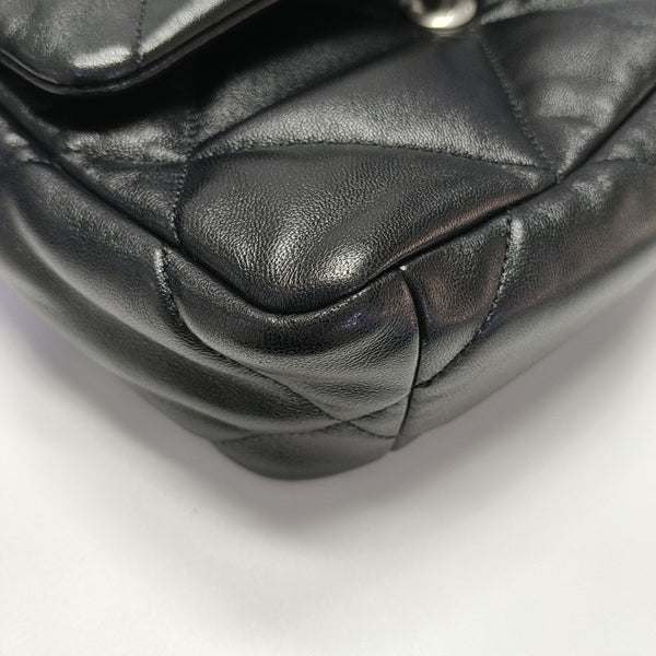 CHANEL 19 Small Quilted Lambskin Black