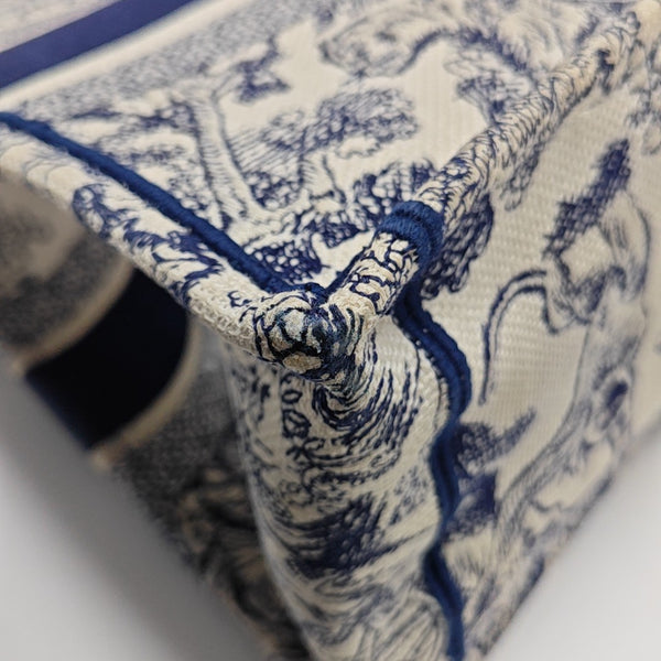 Book Tote Medium Canvas Blue