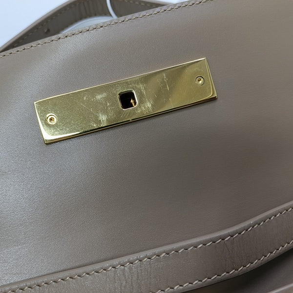 MANHATTAN Small Calfskin Beige