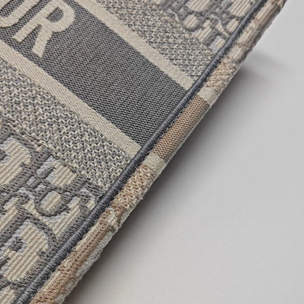 Book Tote Medium Oblique Canvas White