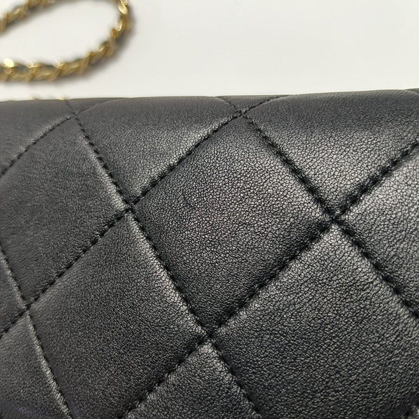 CLASSIC FLAP Mini Quilted Lambskin Black
