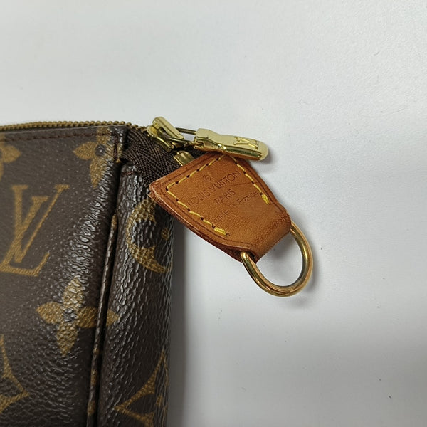 ACCESSOIRES Monogram Coated Canvas Brown