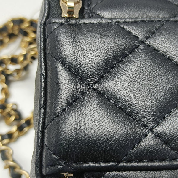 VANITY CASE Mini Quilted Lambskin Black