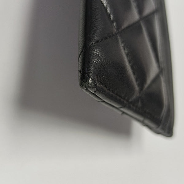 CLASSIC FLAP Quilted Lambskin Black Card Holder
