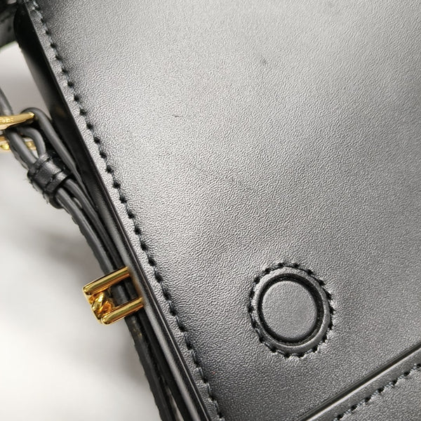 Grace Small Calfskin Black