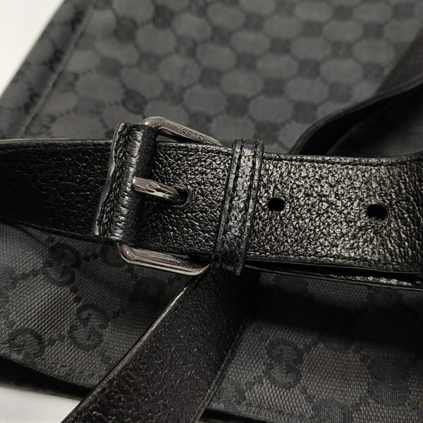 Monogram Canvas Black