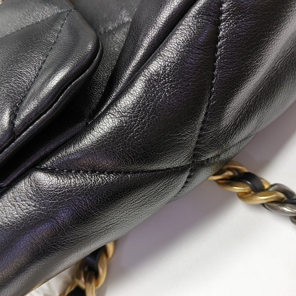CHANEL 19 Large Quilted Lambskin Black