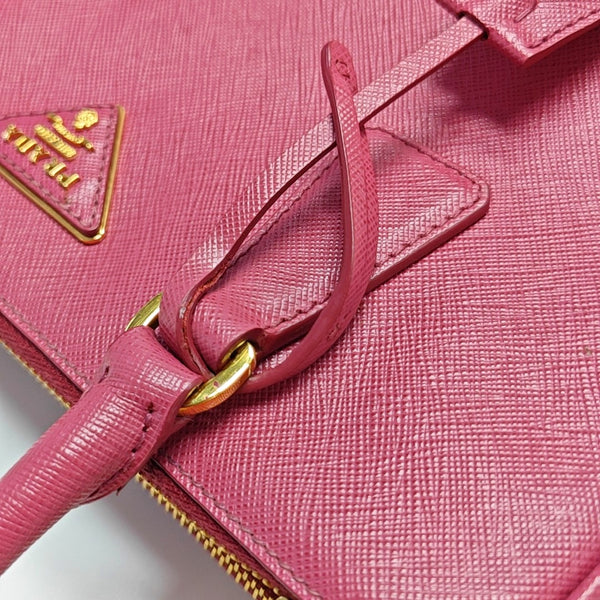 Galleria Medium Saffiano Calfskin Red