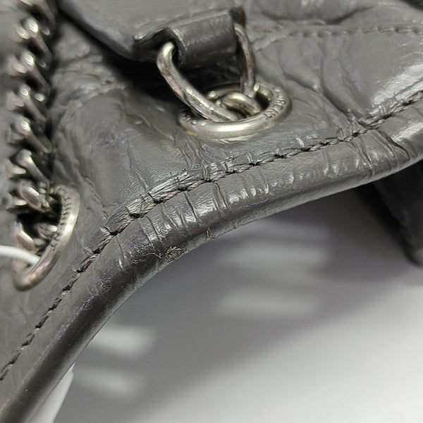 NIKI Small Chevron Calfskin Gray