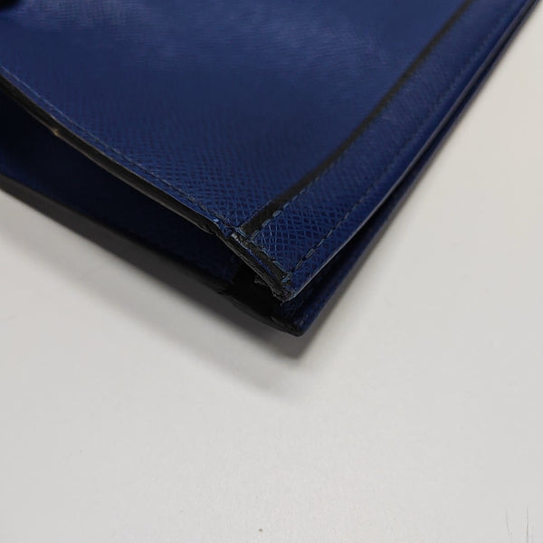 Pochette Voyag MM Calfskin Blue