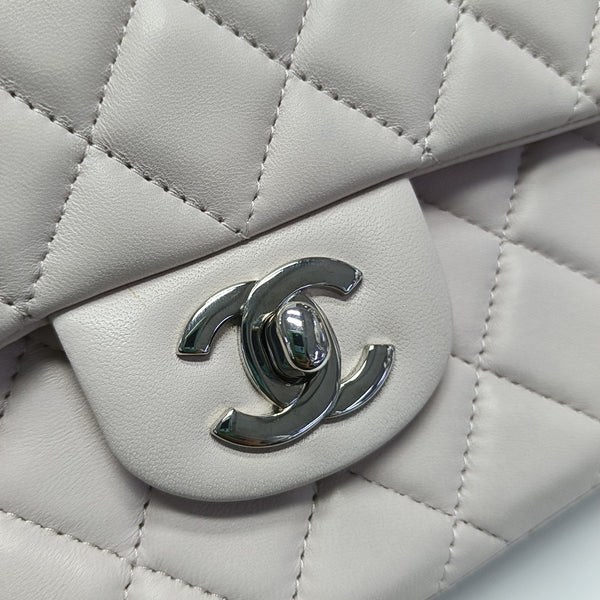 CLASSIC FLAP Small Quilted Calfskin Pink