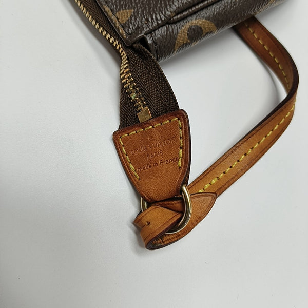 ACCESSOIRES GM Monogram Coated Canvas Brown