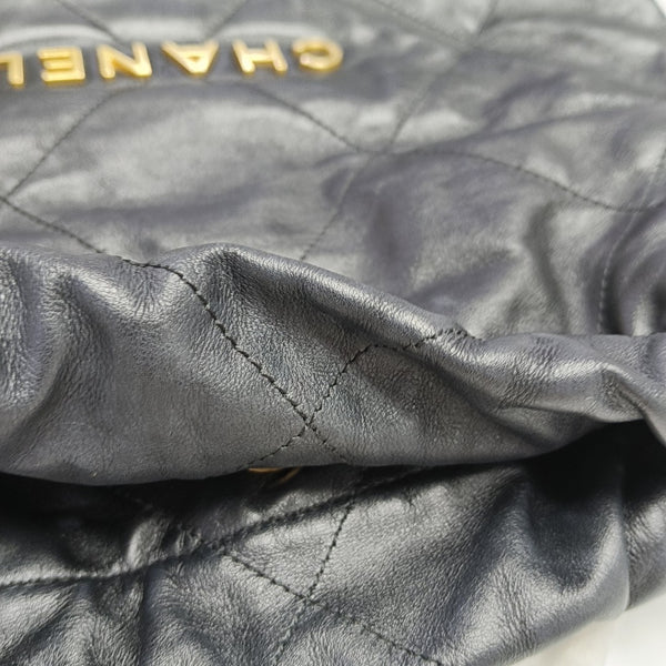 CHANEL 22 Small Quilted Calfskin Black